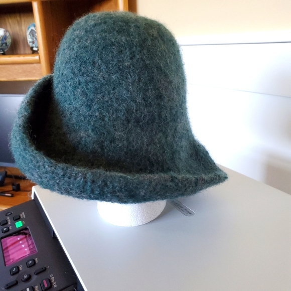 Alpaca/wool hat - Picture 2 of 2